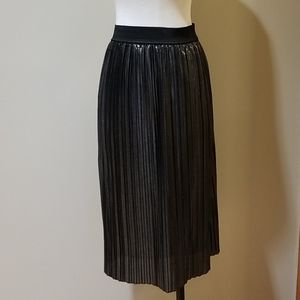 Gap Metallic Pleated Skirt (NWOT)